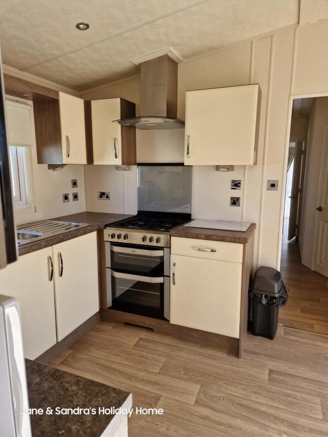 Privately Owned Stunning Caravan Seawick Holiday Park St Osyth Jaywick Sands Εξωτερικό φωτογραφία